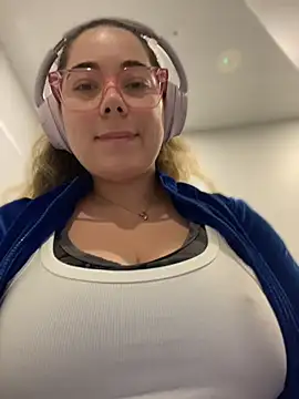 brooklynivy online show from 04-27-26, 11:52