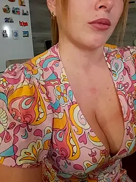 Cute Hot Alice online show from 10-26-25, 07:20