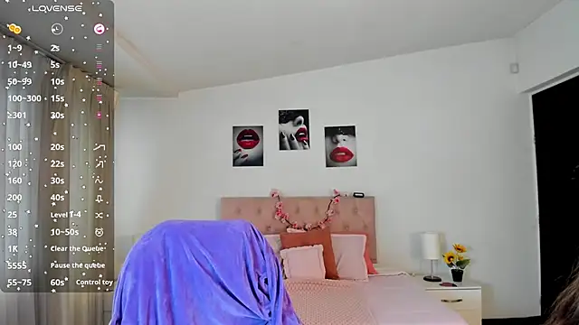 Snapshot of _Charlotte_evans_1 chatting on 03-17-25, 06:53 Charlotte evans 1 online show from 03-17-25, 06:53