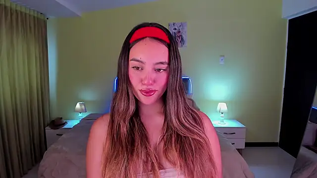  Charlotte evans 1 online show from 06-20-26, 08:55