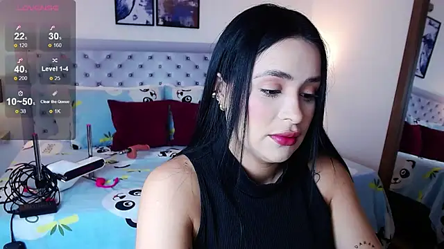 Snapshot of sarascottt chatting on 11-19-25, 04:18 sarascottt online show from 11-19-25, 04:18