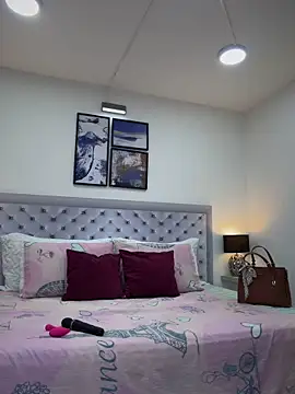 Snapshot of sarascottt chatting on 02-03-26, 07:08 sarascottt online show from 02-03-26, 07:08