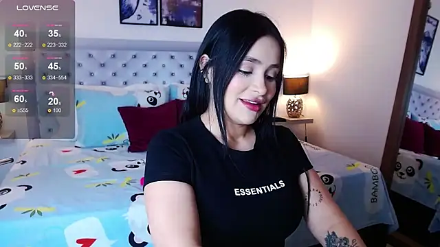 Snapshot of sarascottt chatting on 03-03-26, 02:12 sarascottt online show from 03-03-26, 02:12