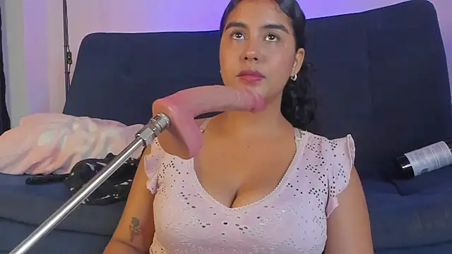 Snapshot of swetty_loverss chatting on 10-22-25, 10:20 swetty loverss online show from 10-22-25, 10:20