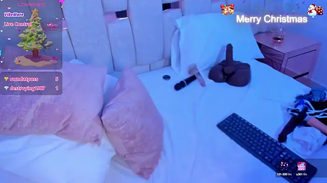 Snapshot of mia_schwarz chatting on 12-13-24, 01:04 mia schwarz online show from 12-13-24, 01:04