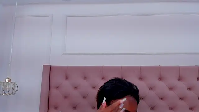 Snapshot of mia_schwarz chatting on 09-11-25, 04:51 mia schwarz online show from 09-11-25, 04:51