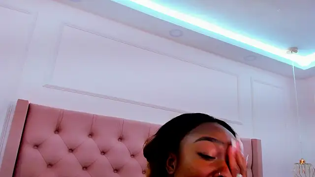 Snapshot of mia_schwarz chatting on 09-17-25, 09:27 mia schwarz online show from 09-17-25, 09:27