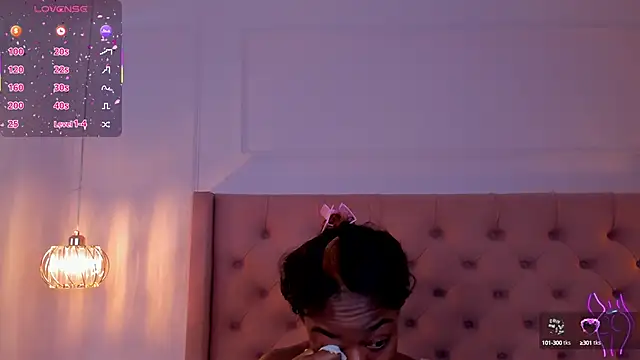 Snapshot of mia_schwarz chatting on 09-24-25, 11:46 mia schwarz online show from 09-24-25, 11:46