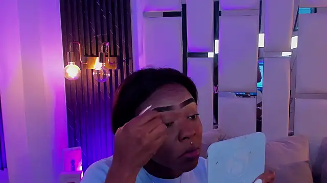 Snapshot of mia_schwarz chatting on 10-15-25, 11:05 mia schwarz online show from 10-15-25, 11:05