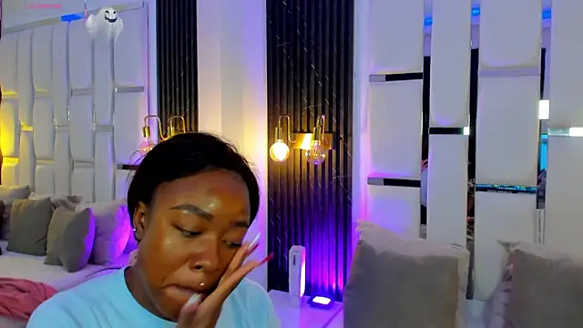 Snapshot of mia_schwarz chatting on 10-29-25, 09:05 mia schwarz online show from 10-29-25, 09:05