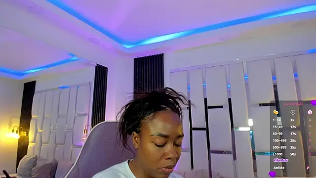 Snapshot of mia_schwarz chatting on 11-09-25, 08:29 mia schwarz online show from 11-09-25, 08:29