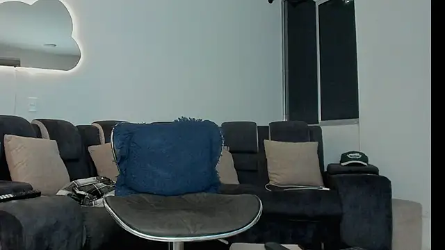 Snapshot of davis_alx1 chatting on 03-01-25, 12:28 davis alx1 online show from 03-01-25, 12:28