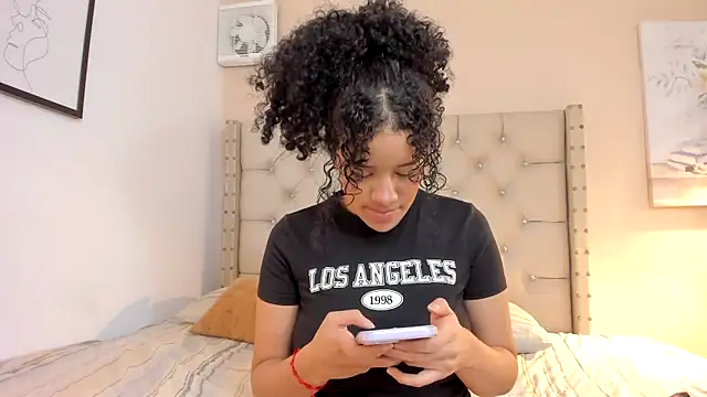 vanesasexyhot21 online show from 03-21-26, 02:16