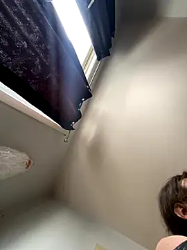 kikiwonderbar online show from 12-04-25, 03:10