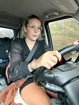 EmyLana online show from 11-15-25, 07:49