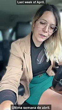 EmyLana online show from 04-27-26, 07:06