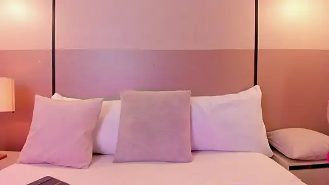 alisson 81 online show from 04-19-26, 02:33