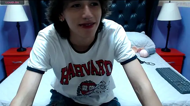 Stephan Queens online show from 12-23-24, 10:44