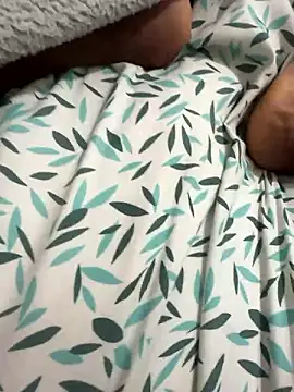 Snapshot of Oorgazmic chatting on 12-04-24, 03:43 Oorgazmic online show from 12-04-24, 03:43