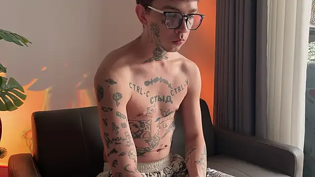 anahori  simon online show from 04-24-26, 11:29