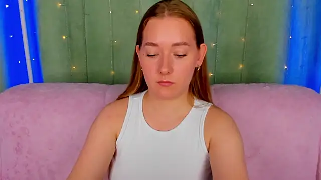 AlinaVice online show from 05-19-26, 01:11