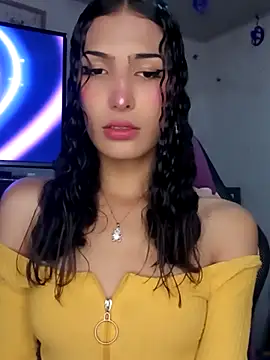 Lanna hott  online show from 10-29-25, 05:58