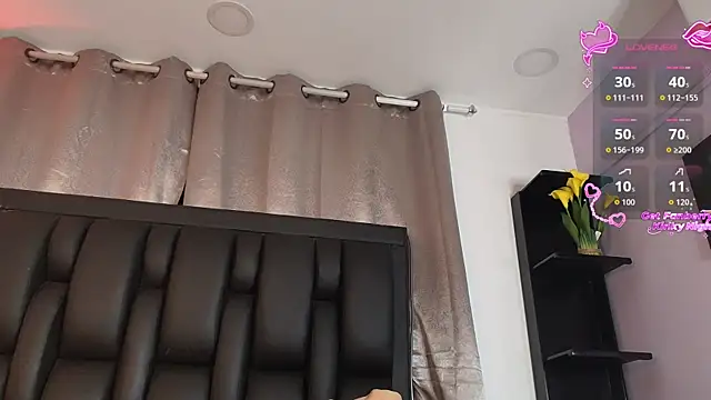 SaraRoy  online show from 06-08-26, 11:05