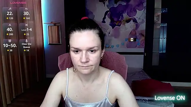 AriaGray online show from 04-25-26, 07:33