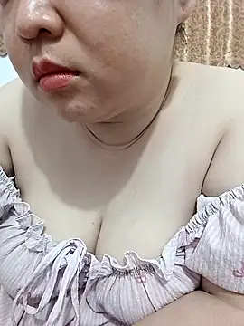 VyOanh2K online show from 04-25-26, 03:53