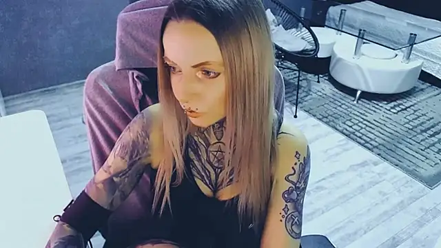 InesGold online show from 04-12-26, 03:39