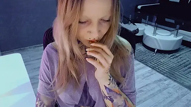 InesGold online show from 04-22-26, 06:27