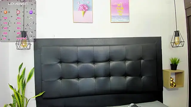 Snapshot of sweet_abby1 chatting on 02-14-25, 12:14 sweet abby1 online show from 02-14-25, 12:14