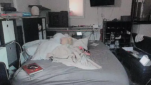 sissytrapdolly24 online show from 09-13-25, 12:10