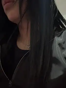 Snapshot of Sara_luna_ chatting on 03-03-25, 04:56 Sara luna  online show from 03-03-25, 04:56