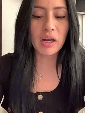 Snapshot of Sara_luna_ chatting on 03-07-25, 04:22 Sara luna  online show from 03-07-25, 04:22