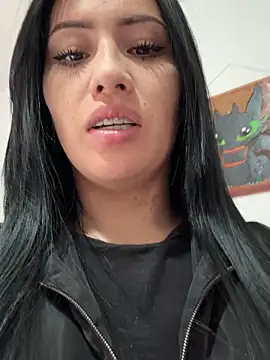 Snapshot of Sara_luna_ chatting on 03-12-25, 10:28 Sara luna  online show from 03-12-25, 10:28