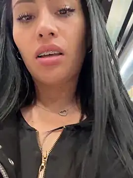 Snapshot of Sara_luna_ chatting on 03-20-25, 11:02 Sara luna  online show from 03-20-25, 11:02