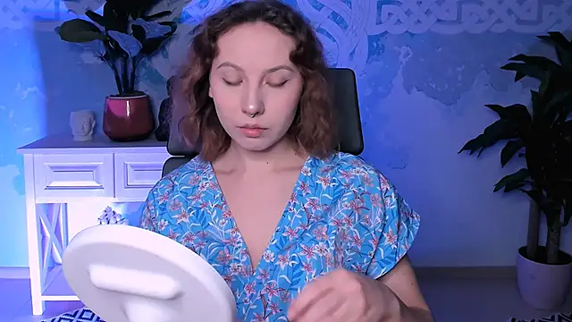 JasmineMilko online show from 11-17-25, 05:02