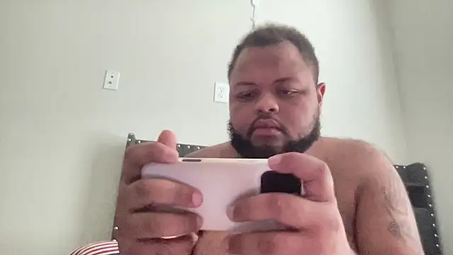 Snapshot of papijusto chatting on 09-24-25, 04:54 papijusto online show from 09-24-25, 04:54