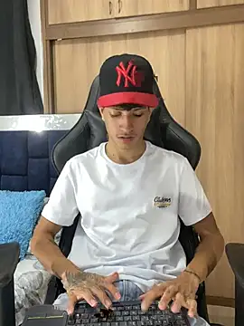  CamiloBass online show from 03-05-26, 01:12