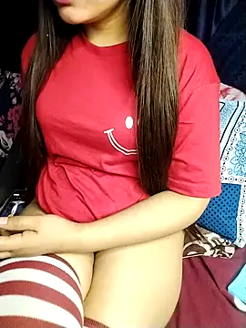 sexylaya2 online show from 04-26-26, 02:09