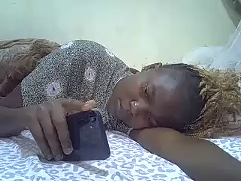 Snapshot of pretty_vivy chatting on 03-23-25, 07:09 pretty vivy online show from 03-23-25, 07:09