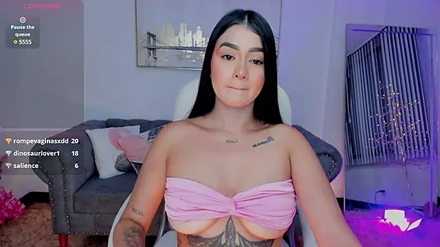 amelie jhons online show from 01-14-25, 12:00