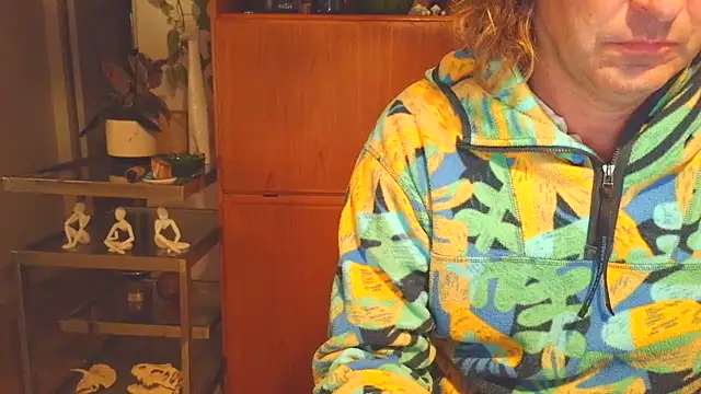 costanza7070 online show from 10-29-25, 05:42