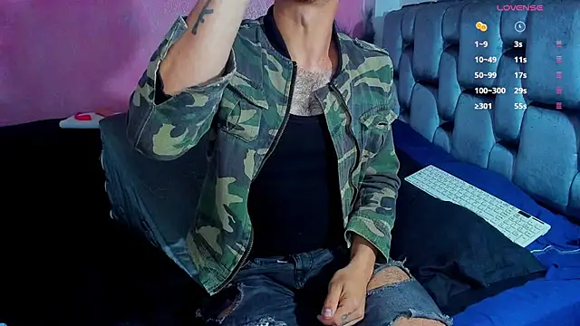 Piggy Eddy online show from 02-24-25, 01:46