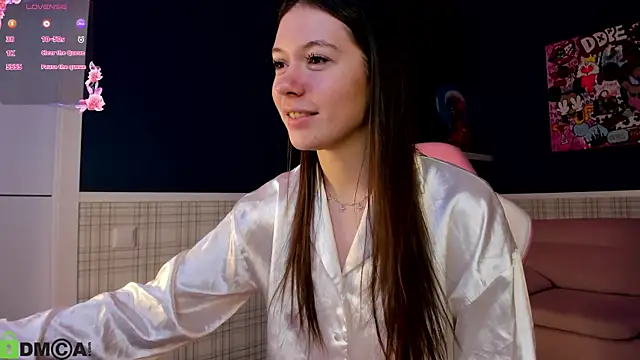 Nicole Charm online show from 04-16-26, 12:22