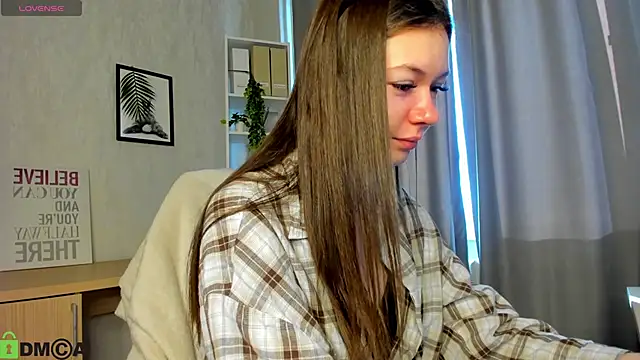 Snapshot of Nicole_Charm chatting on 06-30-26, 12:11 Nicole Charm online show from 06-30-26, 12:11