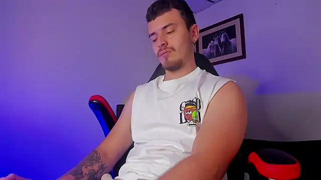 Snapshot of james_connor2 chatting on 01-17-25, 05:19 james connor2 online show from 01-17-25, 05:19