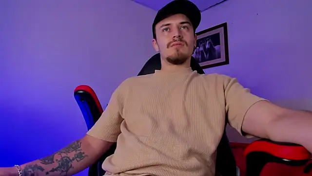 Snapshot of james_connor2 chatting on 01-24-25, 06:56 james connor2 online show from 01-24-25, 06:56