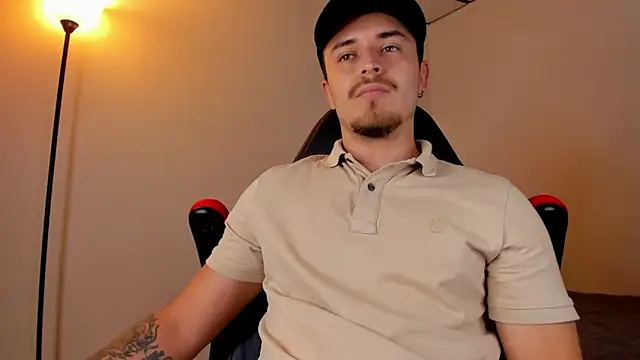 Snapshot of james_connor2 chatting on 03-04-25, 06:39 james connor2 online show from 03-04-25, 06:39